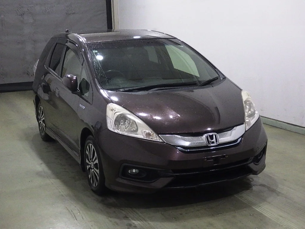 Honda Fit Shuttle GP2 2013